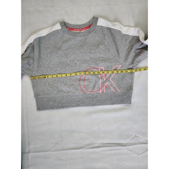 Calvin Klein Performance Womens Gray Heather Crop Pullover Sweatshirt Medium NWT - Picture 15 of 16